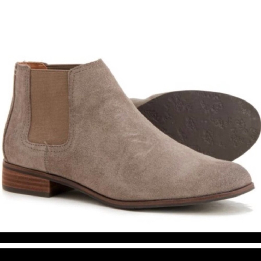 Frye Mallory Chelsea Booties - Suede